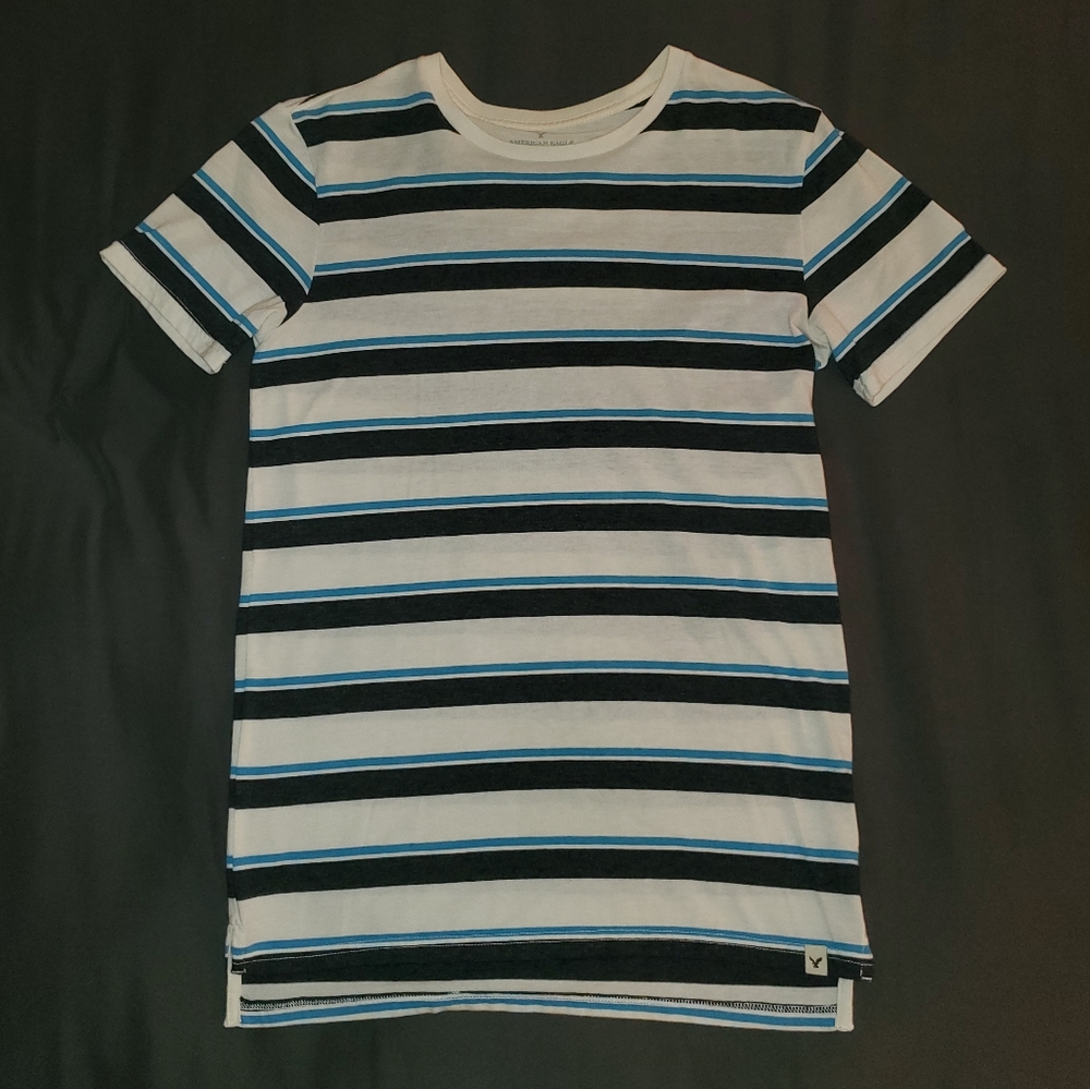 Men's American Eagle Blue/Grey Striped Short Sleeve T-Shirt, Size Small.